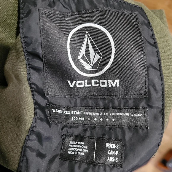 2FOR$40 Volcom windbreaker - Picture 6 of 6